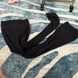 Lululemon Groove Pant Size 2. Pilled .